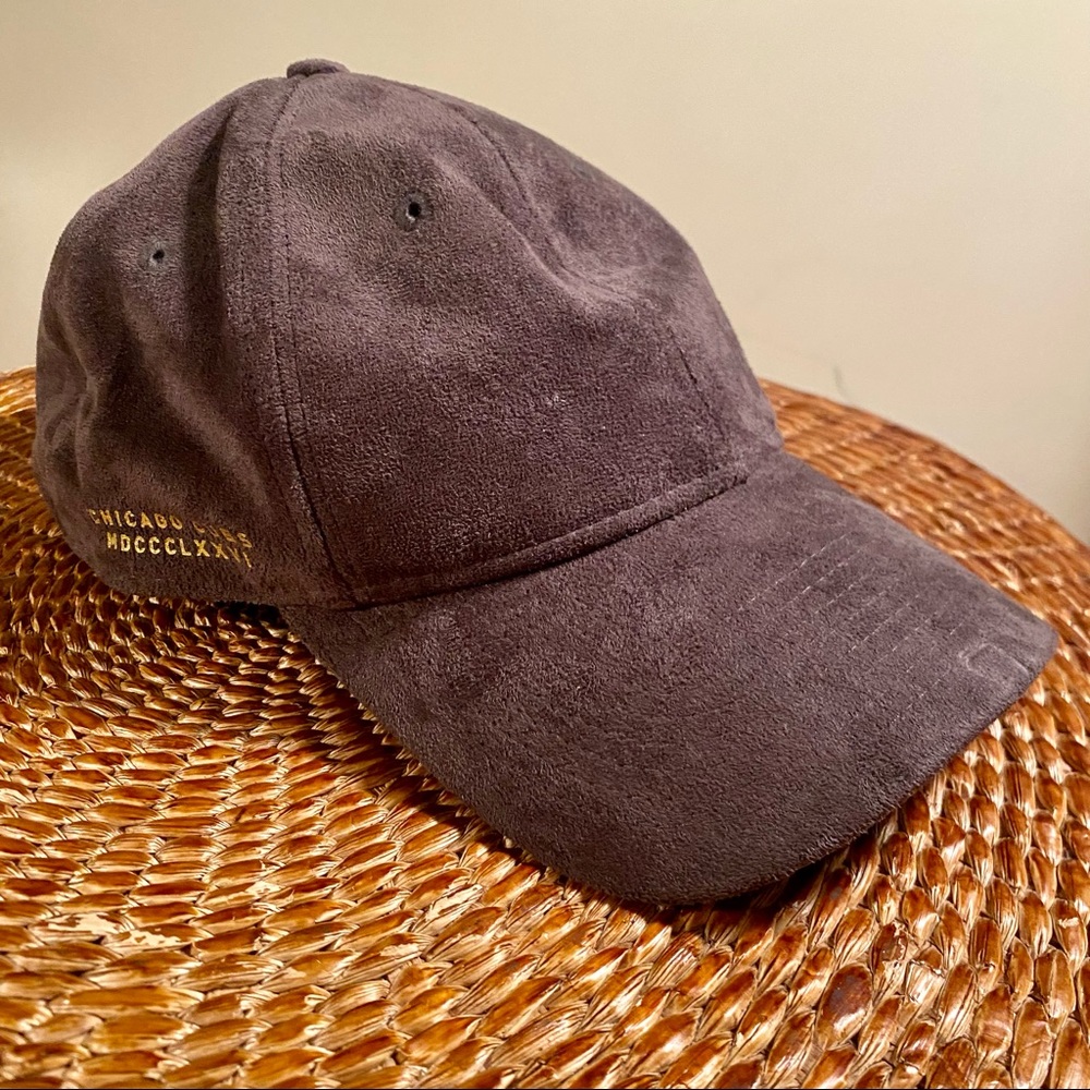 Rare New Era 9TWENTY Chicago Cubs Suede Hat